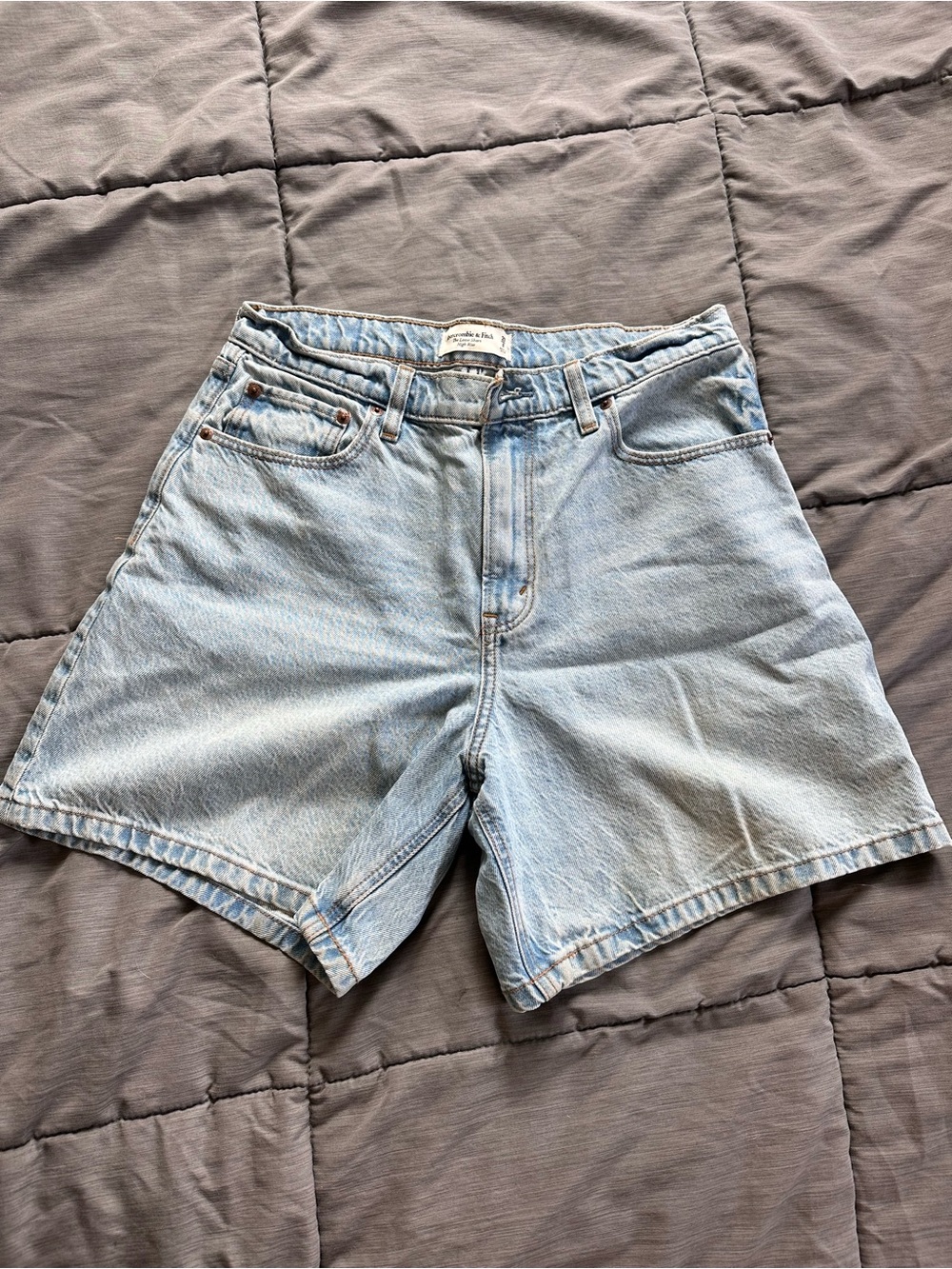 Abercrombie Women’s shorts loose high rise